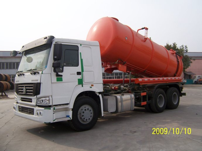 HOWO 18000 Liters sewage suction truck